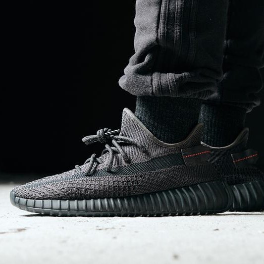 Преимущества кроссовок Adidas YEEZY BOOST