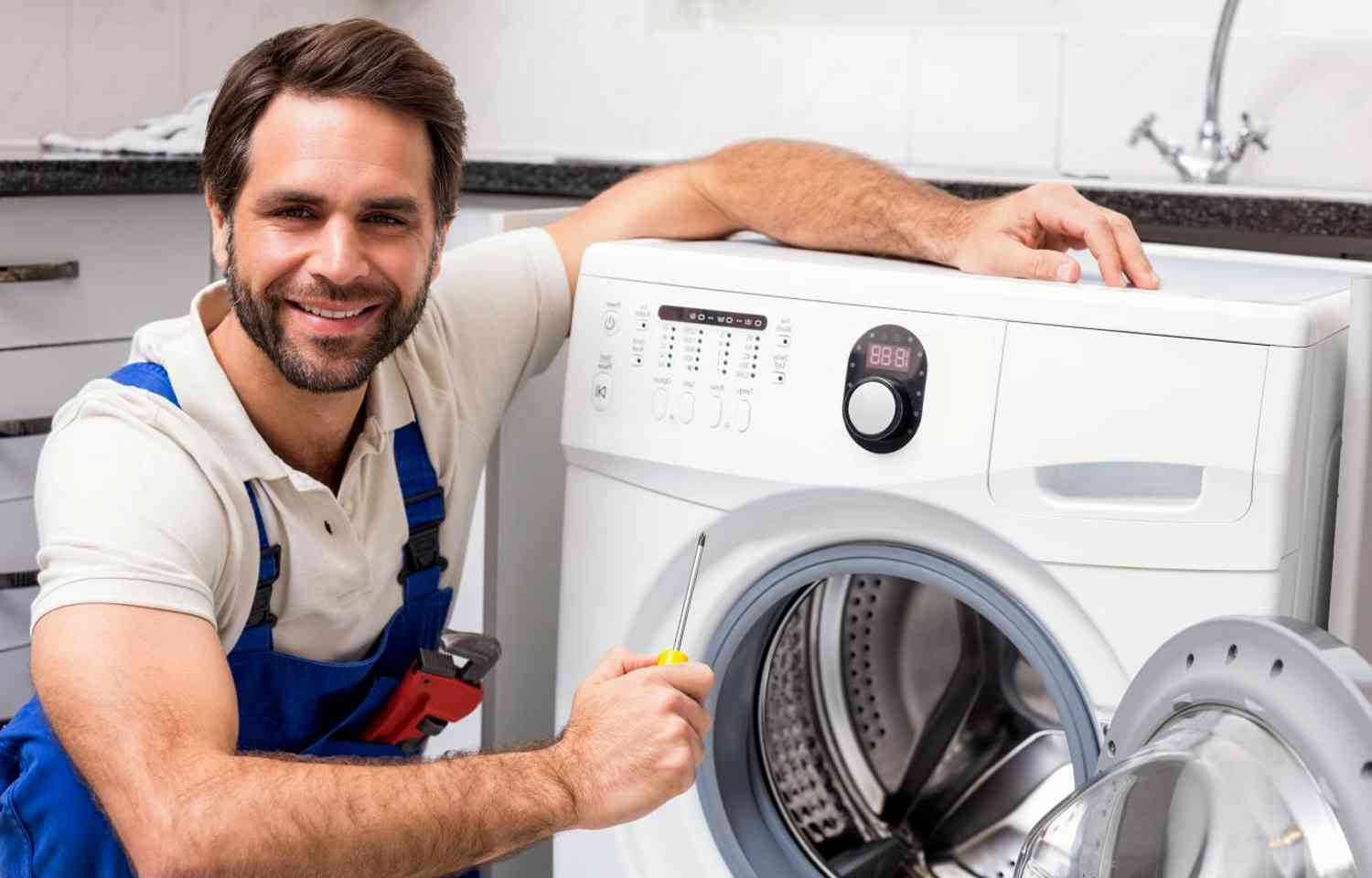 Вызываем специалиста по ремонту стиральной машины на дом