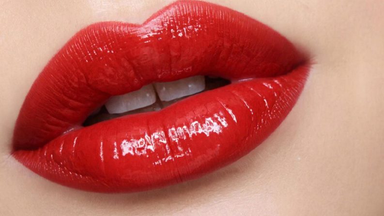 Обзор косметики для макияжа губ от L'Oréal Paris: от истории бренда до культовых продуктов